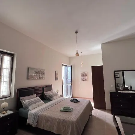 Grand Boutique Áfissos